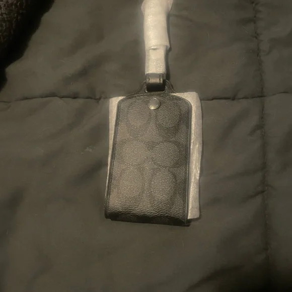 🔥 SOLD 🔥 NWT Black Coach leather luggage tag - Picture 4 of 5
